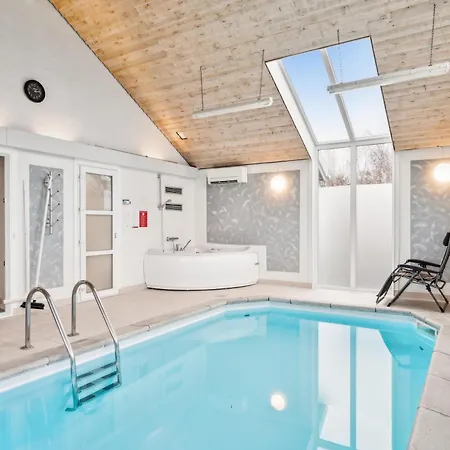 Casa vacanze Spacious Activity And Pool House Perfect For Families Near *