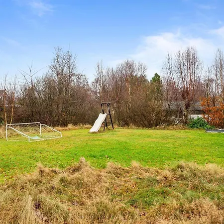 Spacious Activity And Pool House Perfect For Families Near Ebeltoft