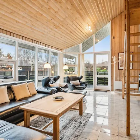 Spacious Activity And Pool House Perfect For Families Near Casa vacanze